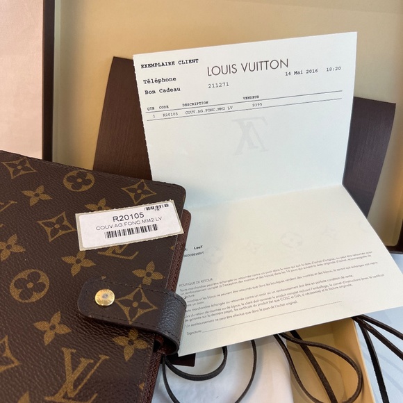 Louis Vuitton - Size MM Ring Agenda Hot Stamped with Gift Set/Old Packaging EUC - Picture 16 of 16